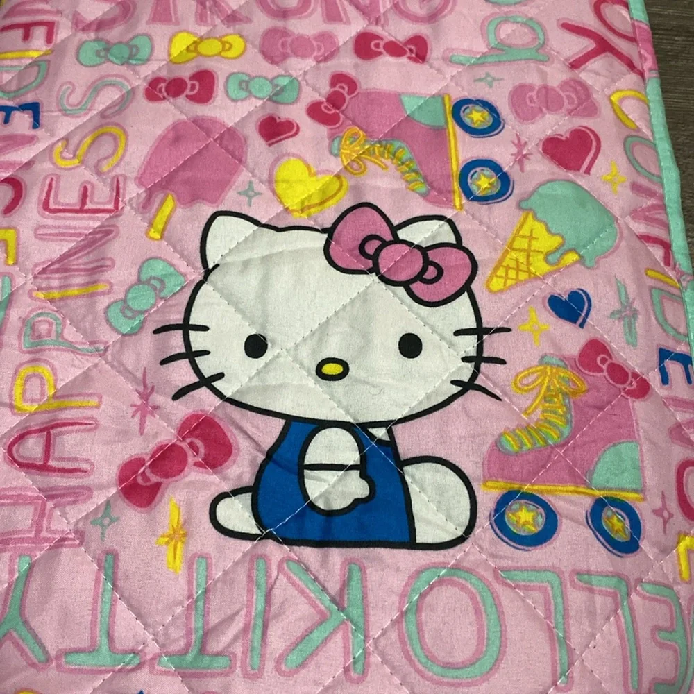 Hello Kitty Quilted Blanket Full/Queen